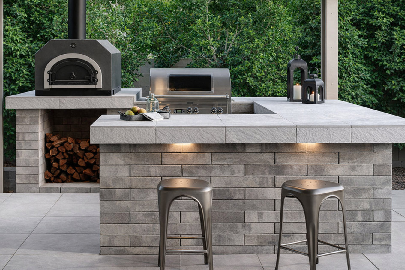 Outdoor kitchen masonry